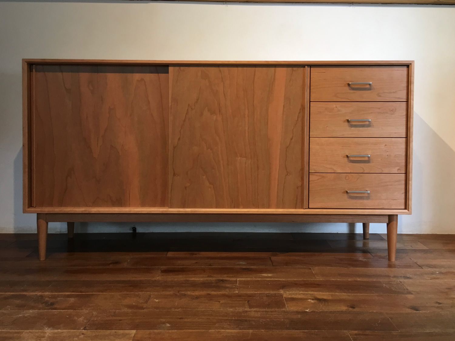 Cabinet 201