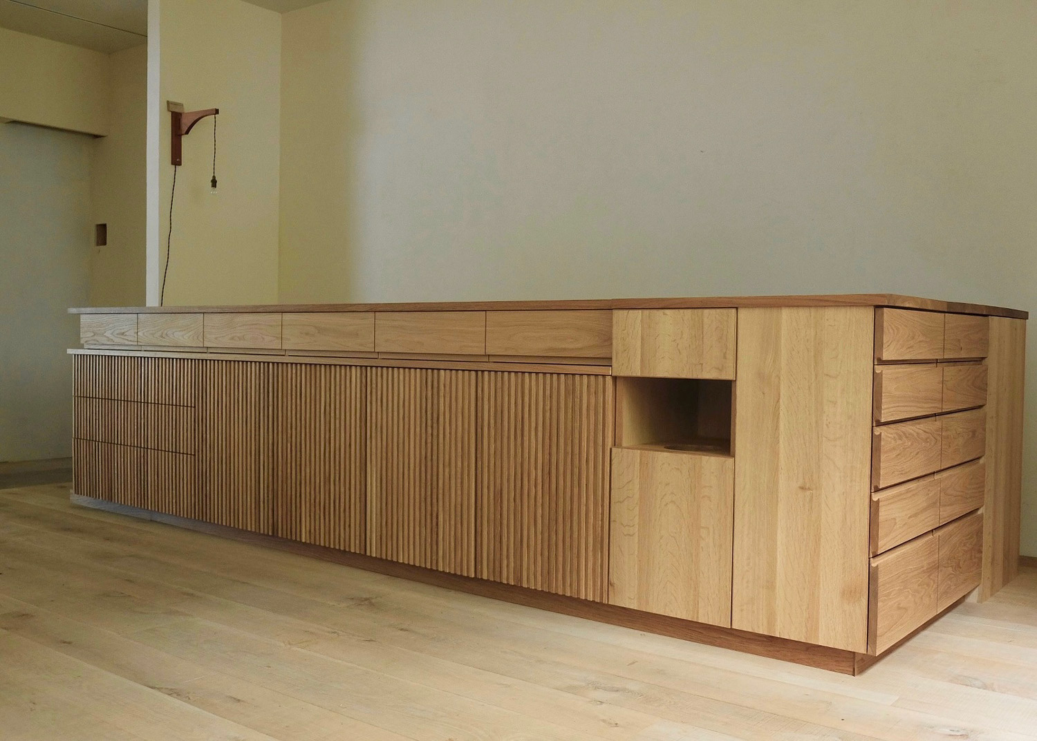 Cabinet 426