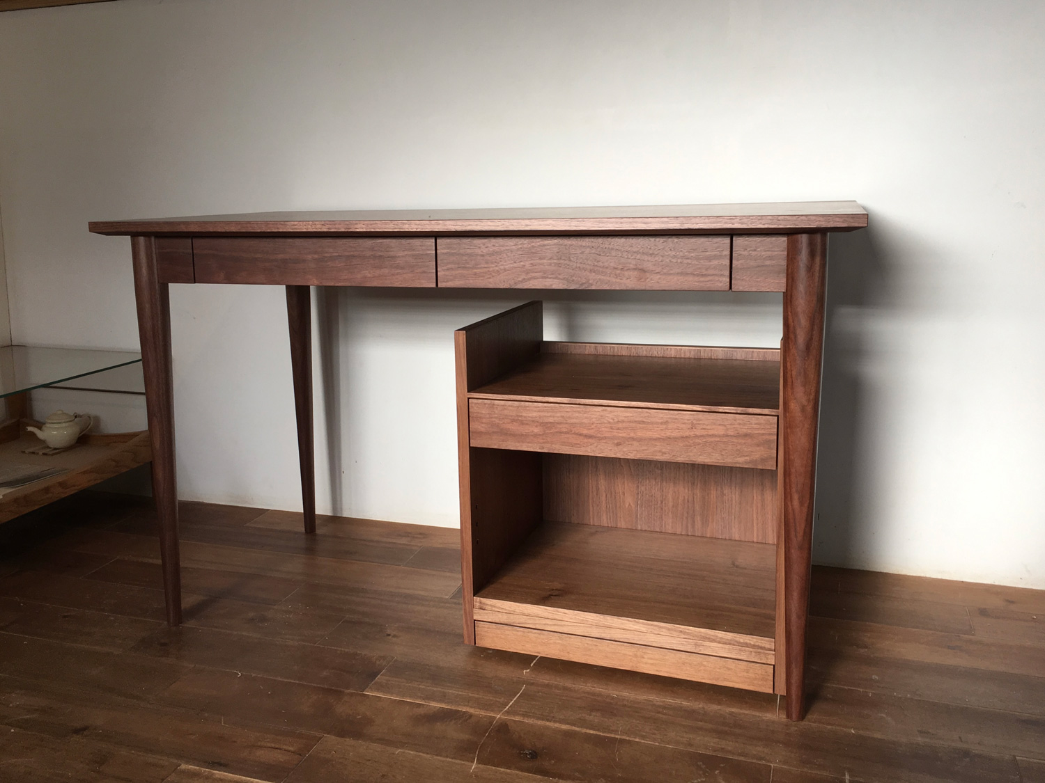 Desk 918
