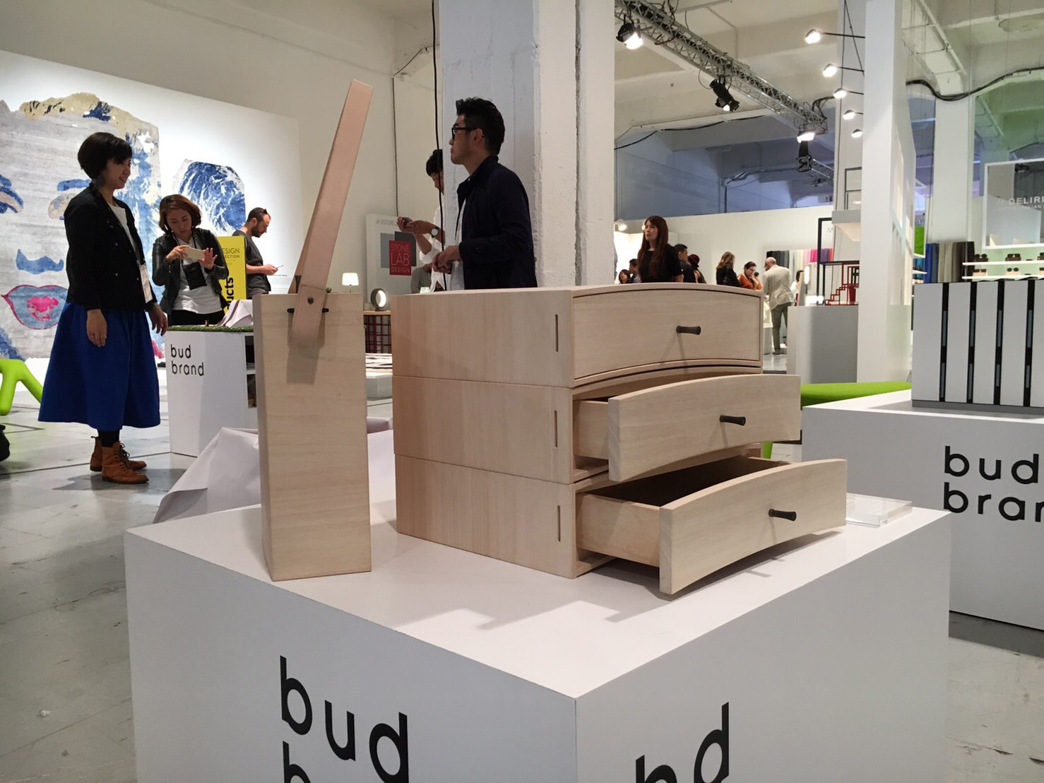 mobile drawer